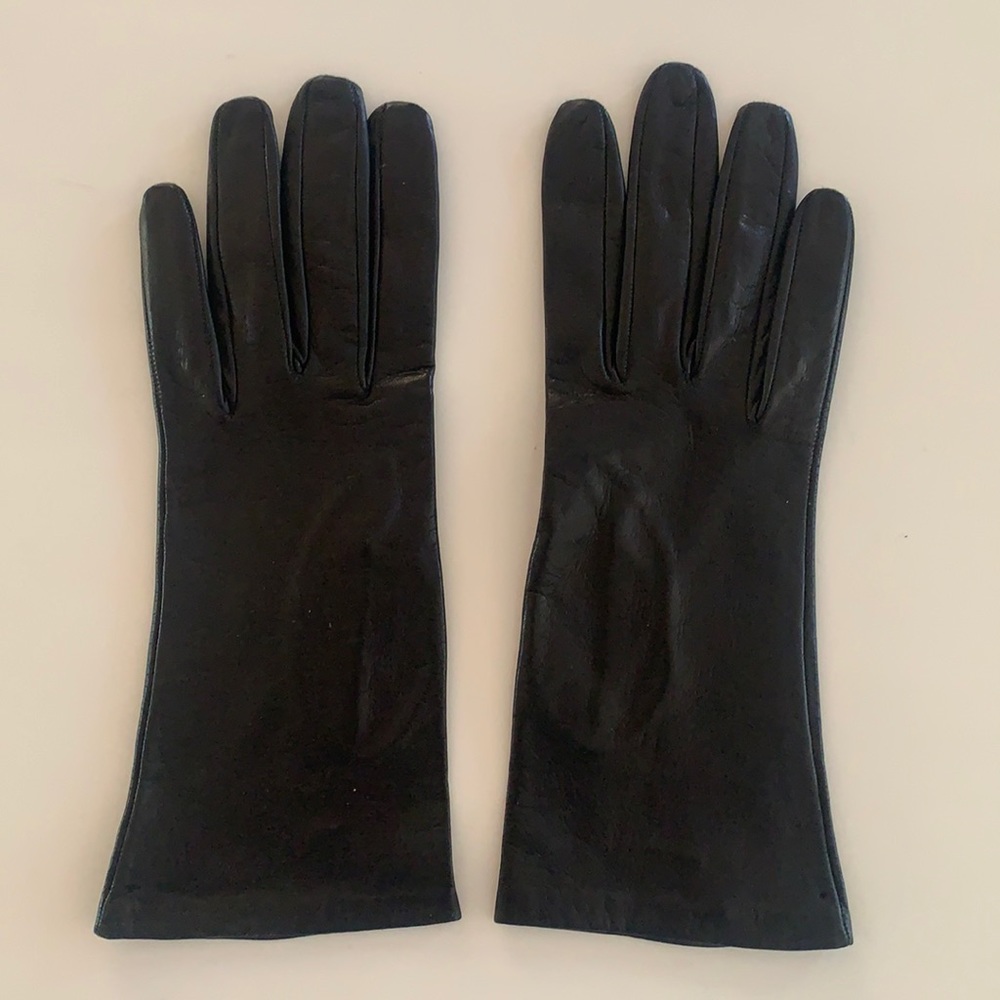 SAKS Leather gloves